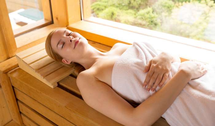 Auch für die Hautpflege ist eine Sauna mehr als förderlich. ( Foto: Adobe Stock - Christian Schwier )