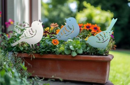 Honig-Sechseck, Loop-Kreis und Retro-Design Rankgitter in verschiedenen Größen erhältlich KNOBLOCH Rankgitter und Gartenstecker vereinen Design, Funktion und (Foto: Max Knobloch Nachf. GmbH)